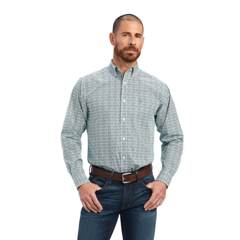 Ariat Men’s Berwick Fitted Long Sleeve Shirt - Clearance