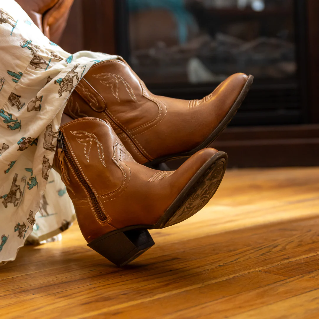Ariat Women's Cowgirl Darlin Burnt Sugar Boots - Image 8