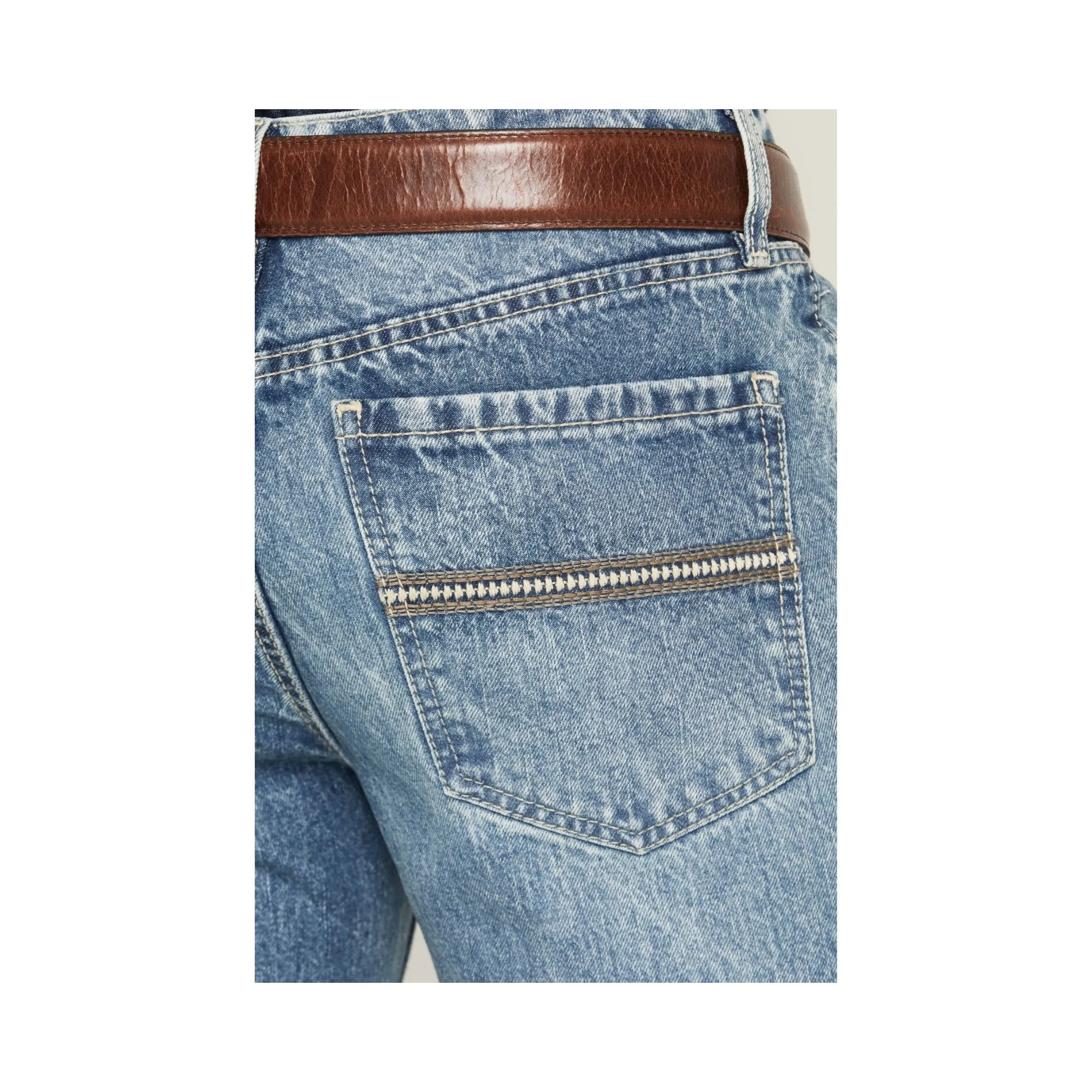 Cinch Men's Grant Light Acid Wash Relaxed Bootcut Jean - Image 2
