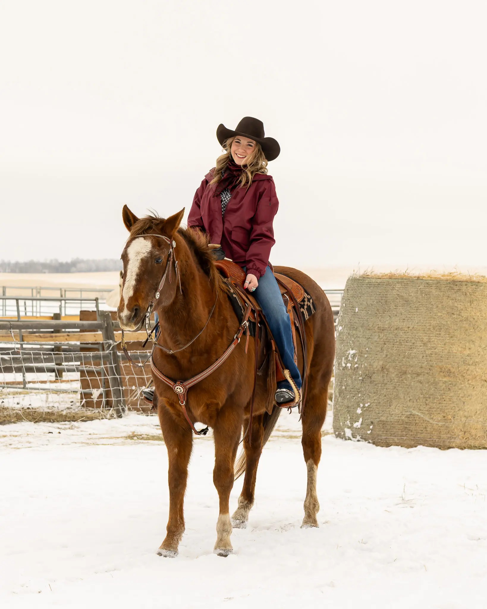 Cinch Women's Rain Jacket Burgundy - Image 4