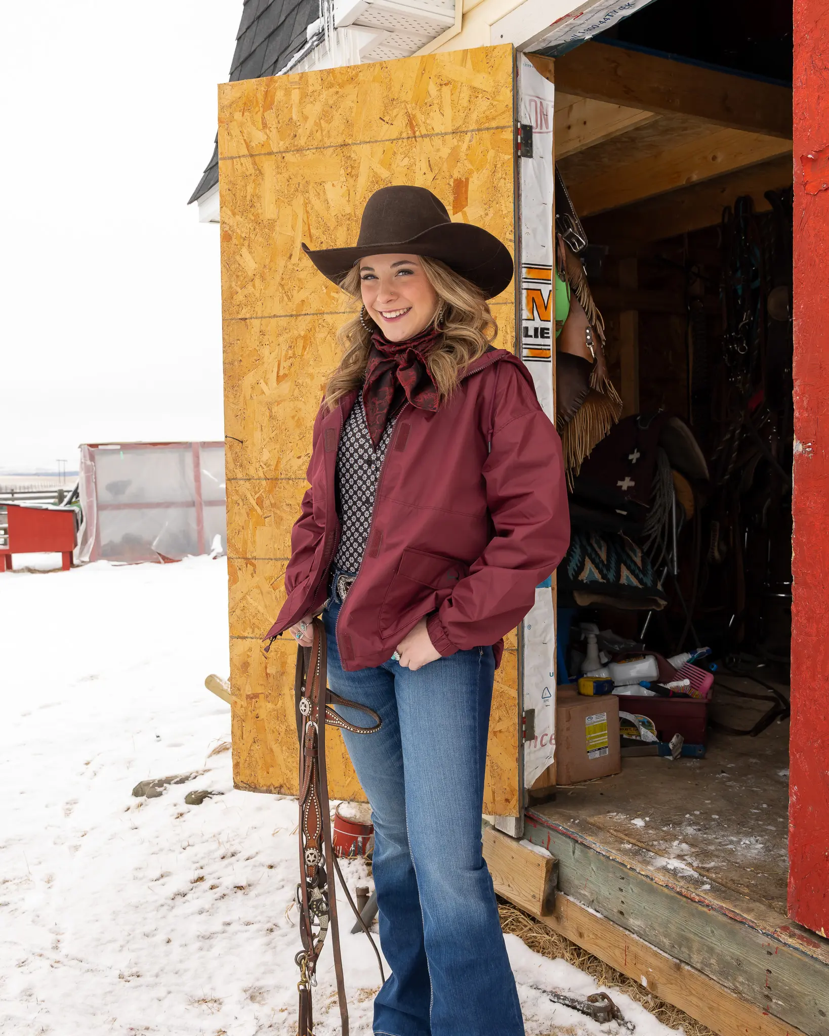 Cinch Women's Rain Jacket Burgundy - Image 5