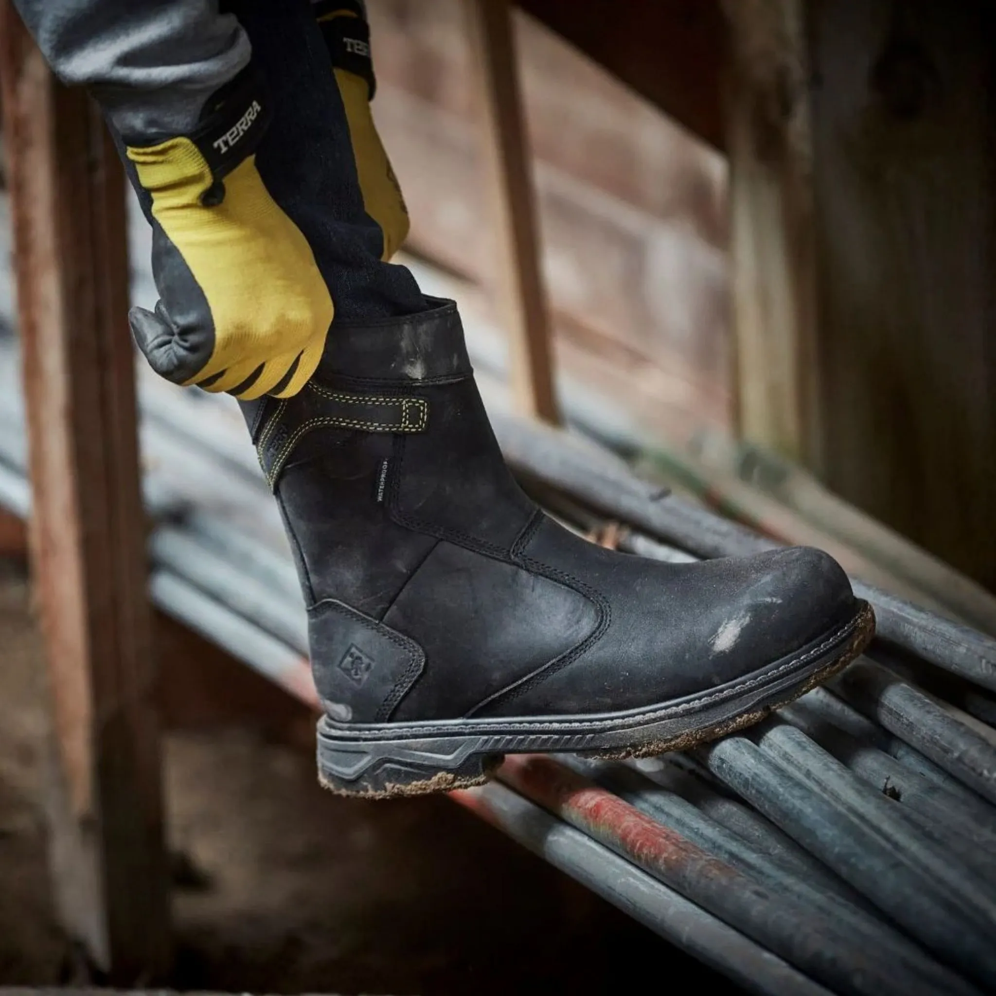 Terra Men's Patton Wellington Waterproof Aluminum Toe Pull-On Safety Work Boot - Image 9