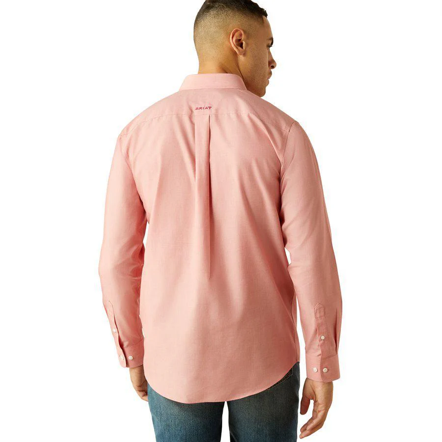 Ariat Men's Wrinkle Free Solid Fitted Shirt Red - Image 3