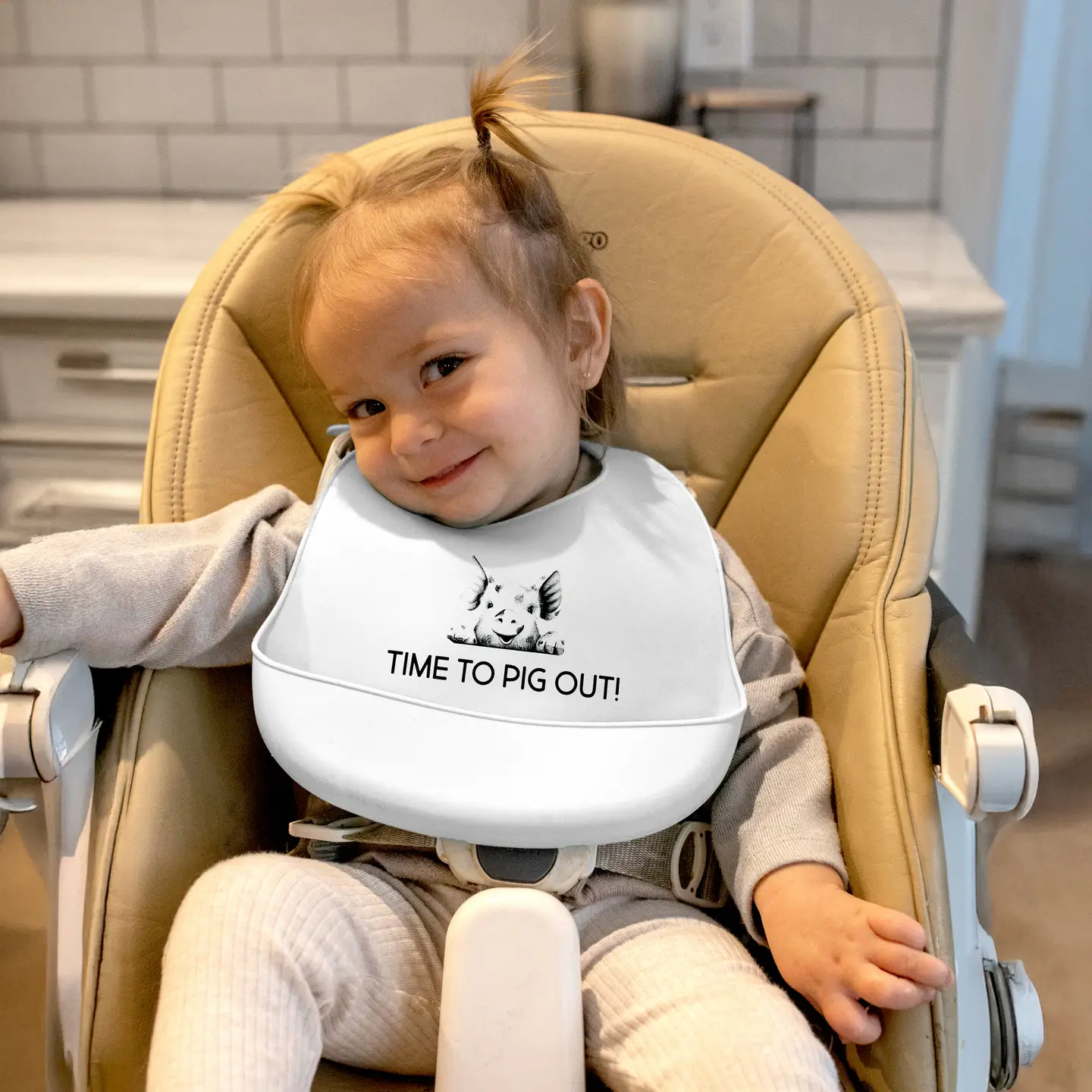 Pavilion Silicone Catch All Bib - Image 3