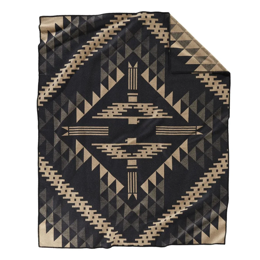 Pendleton | Unnapped Jacquard Blanket | Thunderbird Mountain