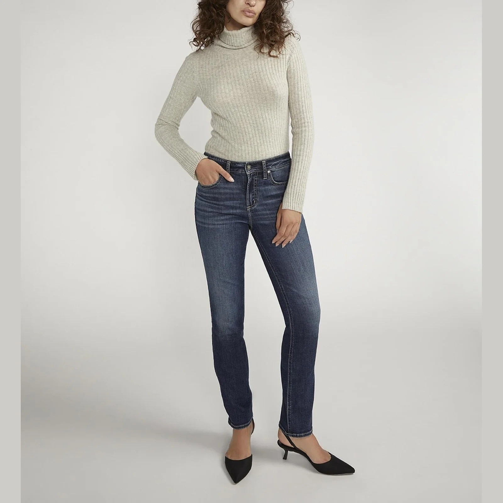 Silver Women's Avery Curvy Fit High Rise Straight Leg