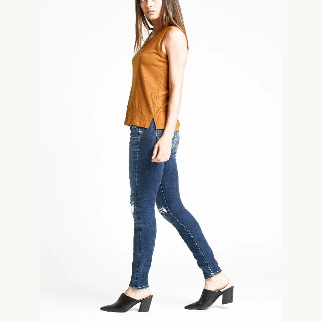 Silver Jeans Women’s Elyse Mid Rise Curvy Skinny Fit Distressed - Clearance - Image 2