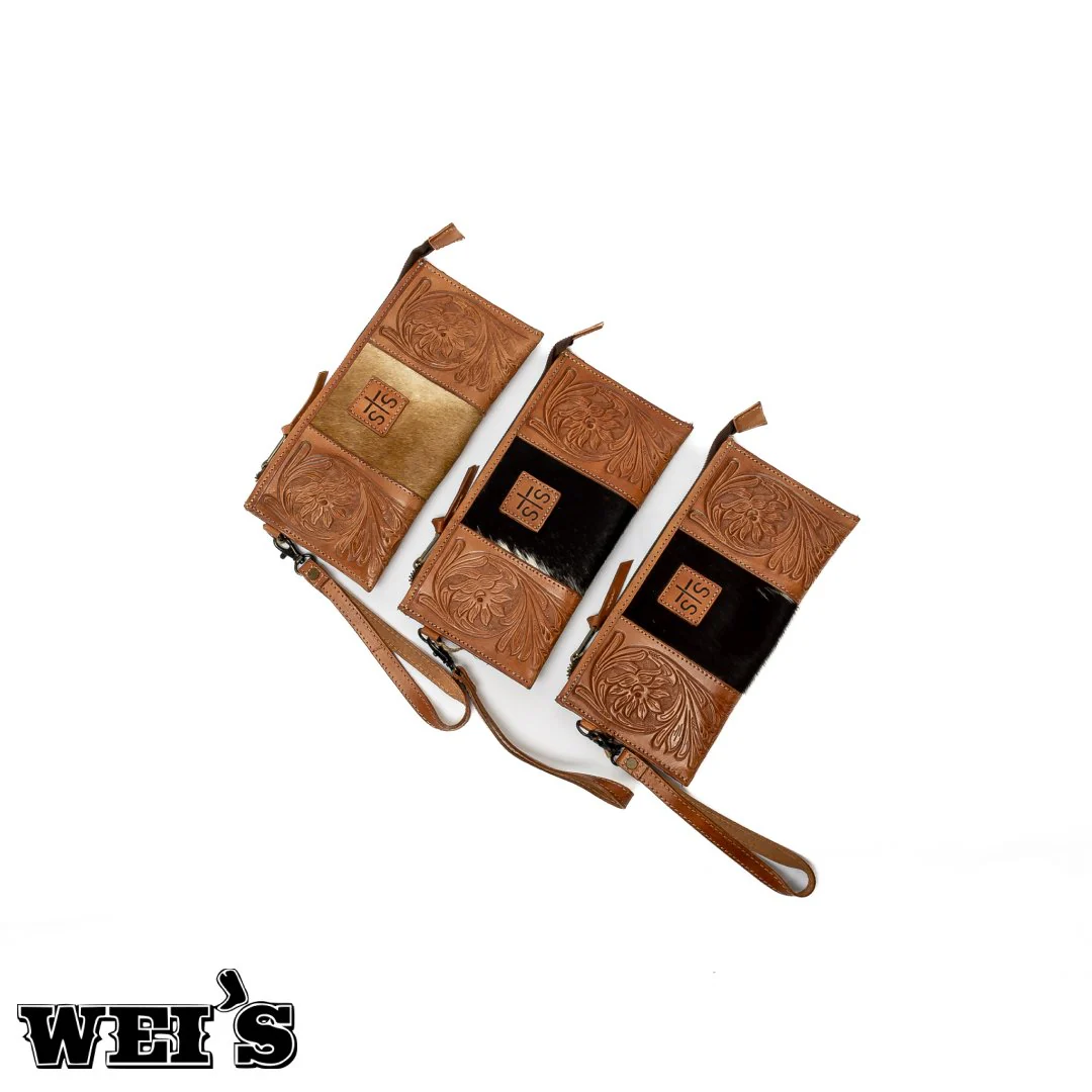 STS Ranchwear Women's Yipee Kiyay Clutch