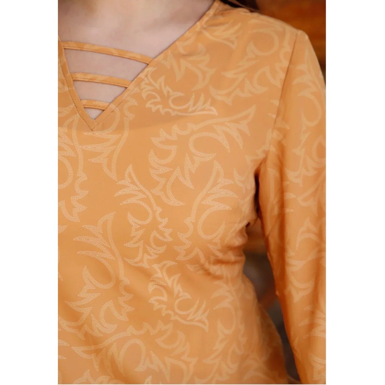 Cinch Women’s “Piper” Long Sleeve Blouse-CLEARANCE - Image 2