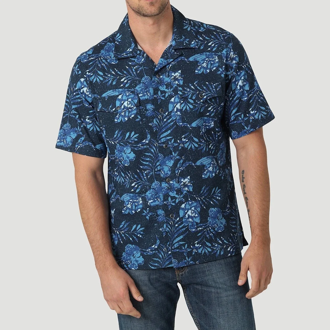 Wrangler Men’s Short Sleeve Shirt Coconut Lush Blue - Image 14