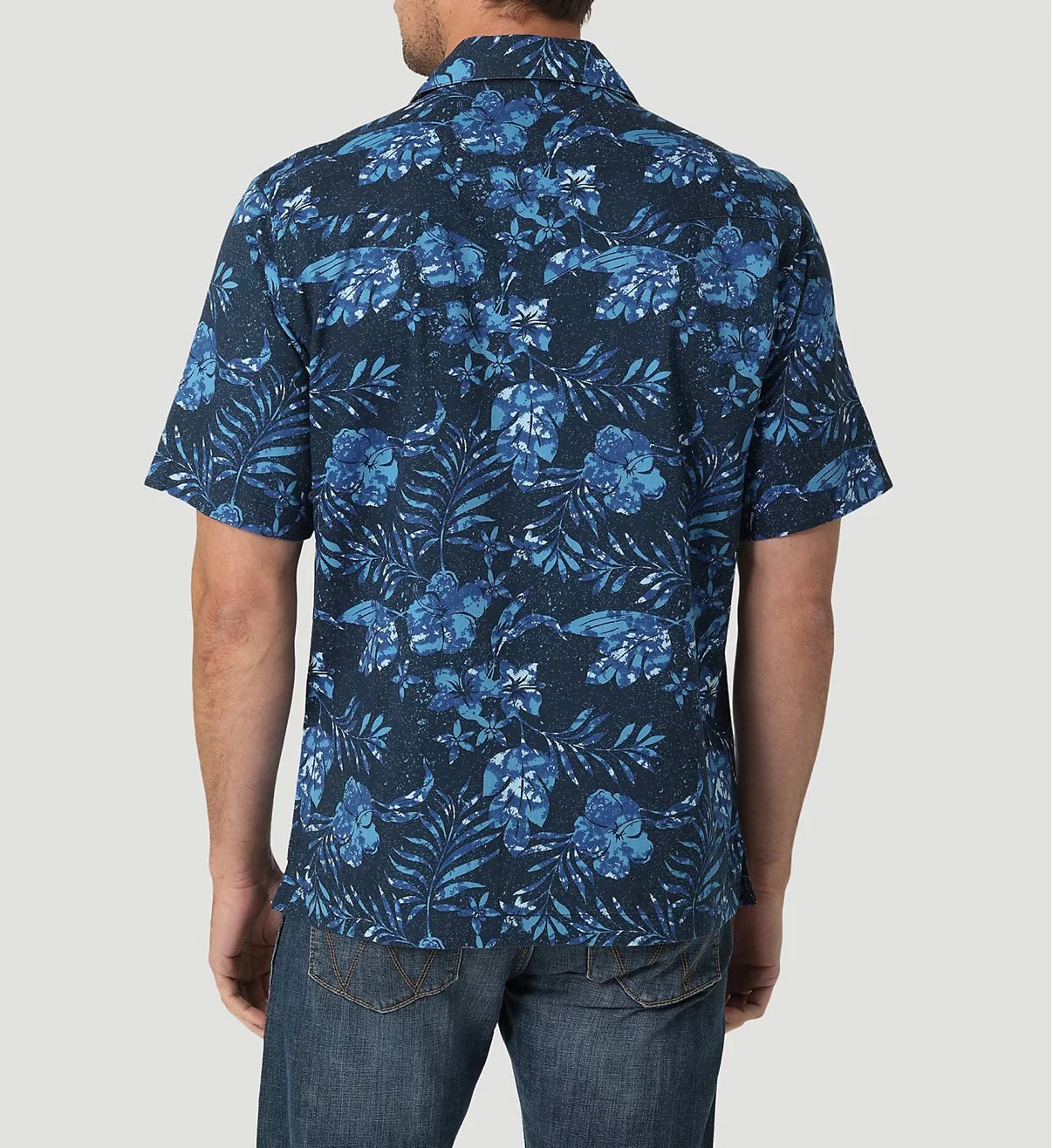 Wrangler Men’s Short Sleeve Shirt Coconut Lush Blue - Image 2