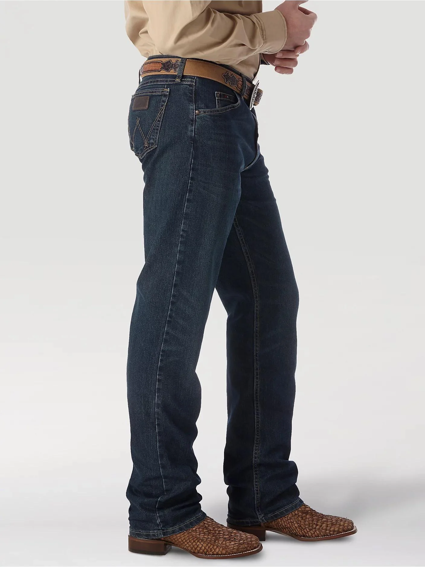 Wrangler Men's 20X Advanced Comfort 01 Relaxed Fit - Image 2