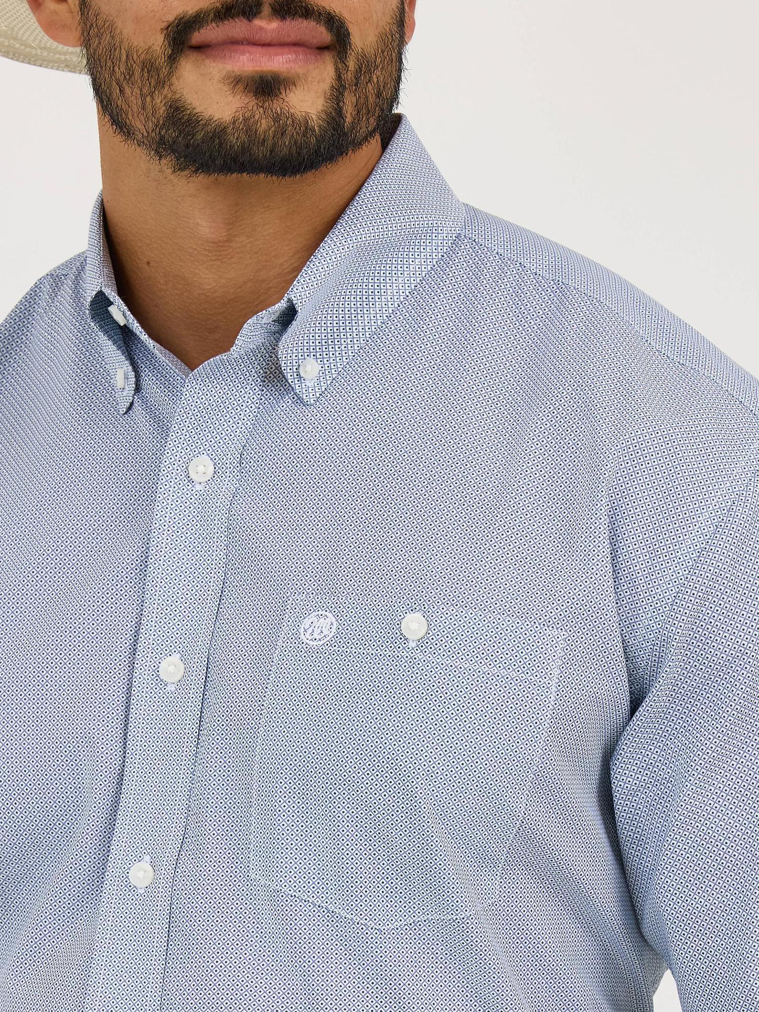 Wrangler Men's Classic Short Sleeve Relaxed Fit Shirt- Blue - Image 3