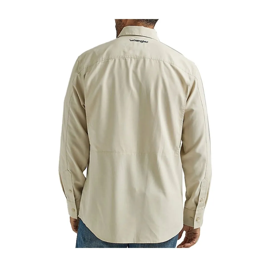 Wrangler Men's Solid Performance Long Sleeve Button Down Shirt - Image 2
