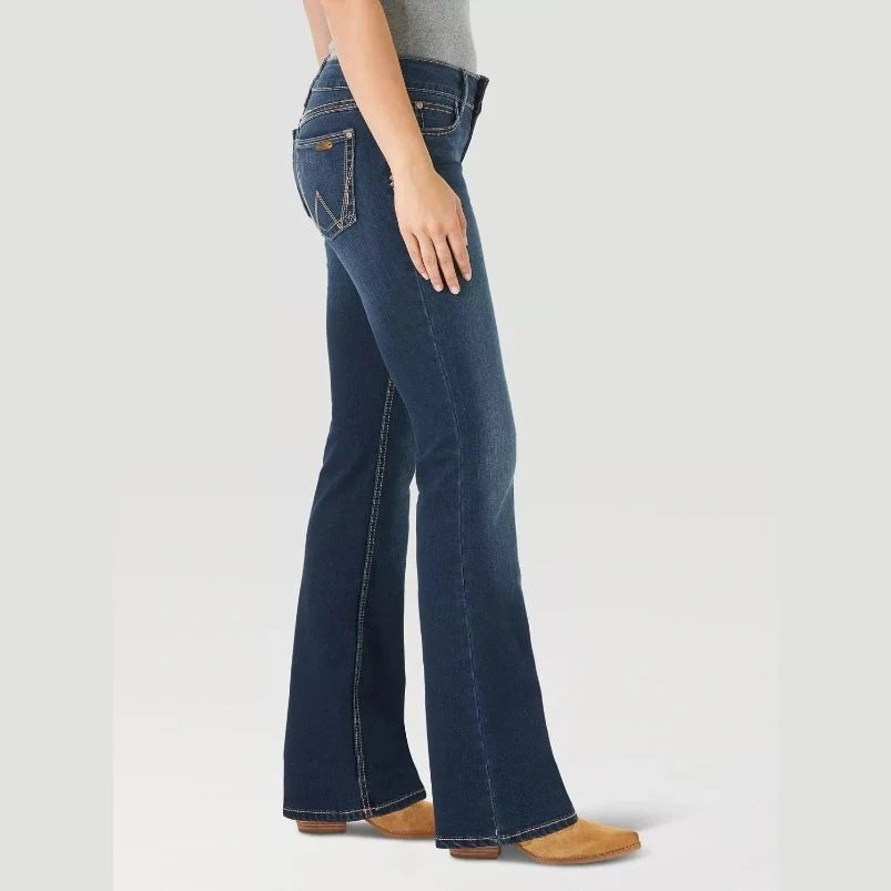 Wrangler Women's Jeans Retro Mae Mid-Rise Boot Cut -CLEARANCE - Image 3