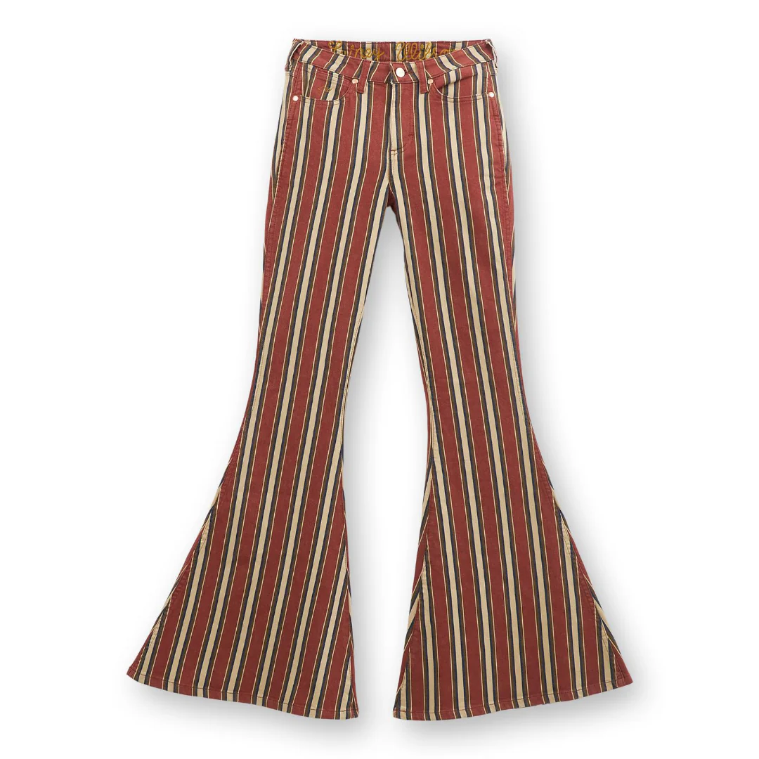 Wrangler Women's Lainey Wilson Clay Denay Flare Jean -CLEARANCE