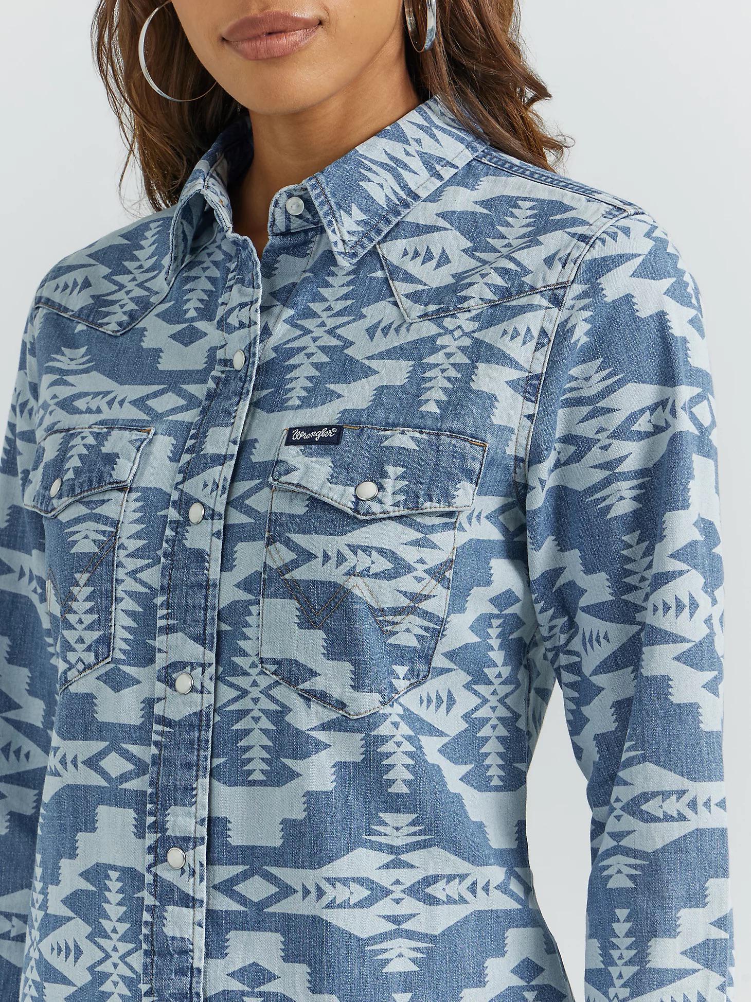 Wrangler Women's Geometric Cowboy Snap Long Sleeve Shirt - Image 2