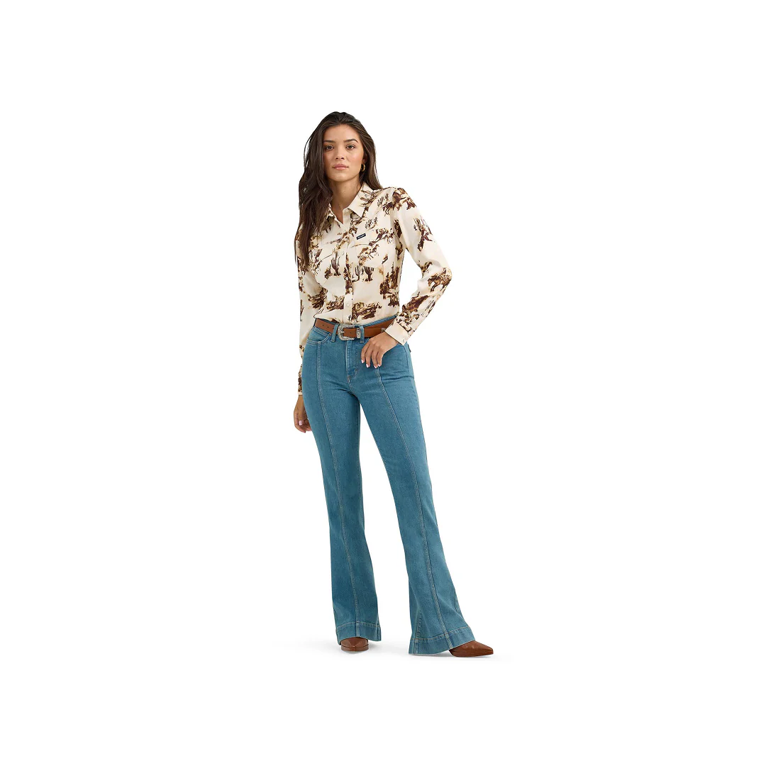 Wrangler Women's Retro Western Vintage Long Sleeve Snap Shirt - Image 4